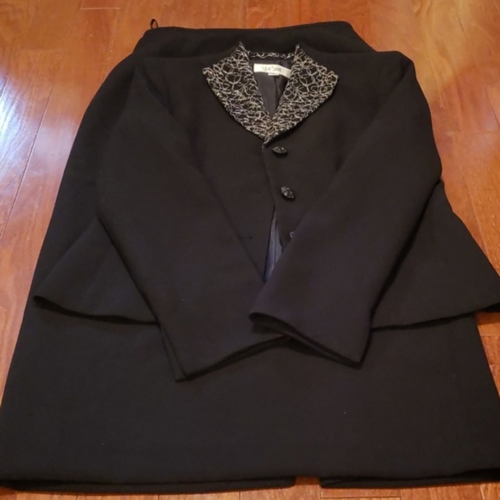 Le Suit Skirt Suit